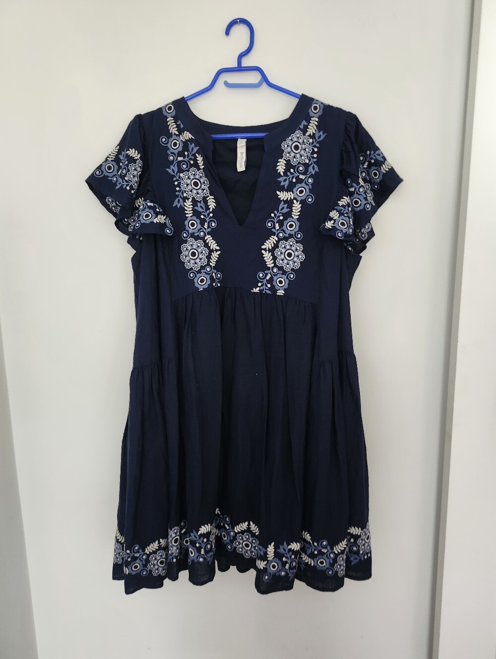 Belle Isle by Torrid Navy Embroidered Dress Floral Cotton Linen Babydoll Tiered